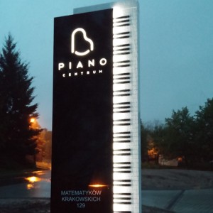 pylon piano kwadrat CUBE pylony reklamowe,kasetony reklamowe,kasetony świetlne